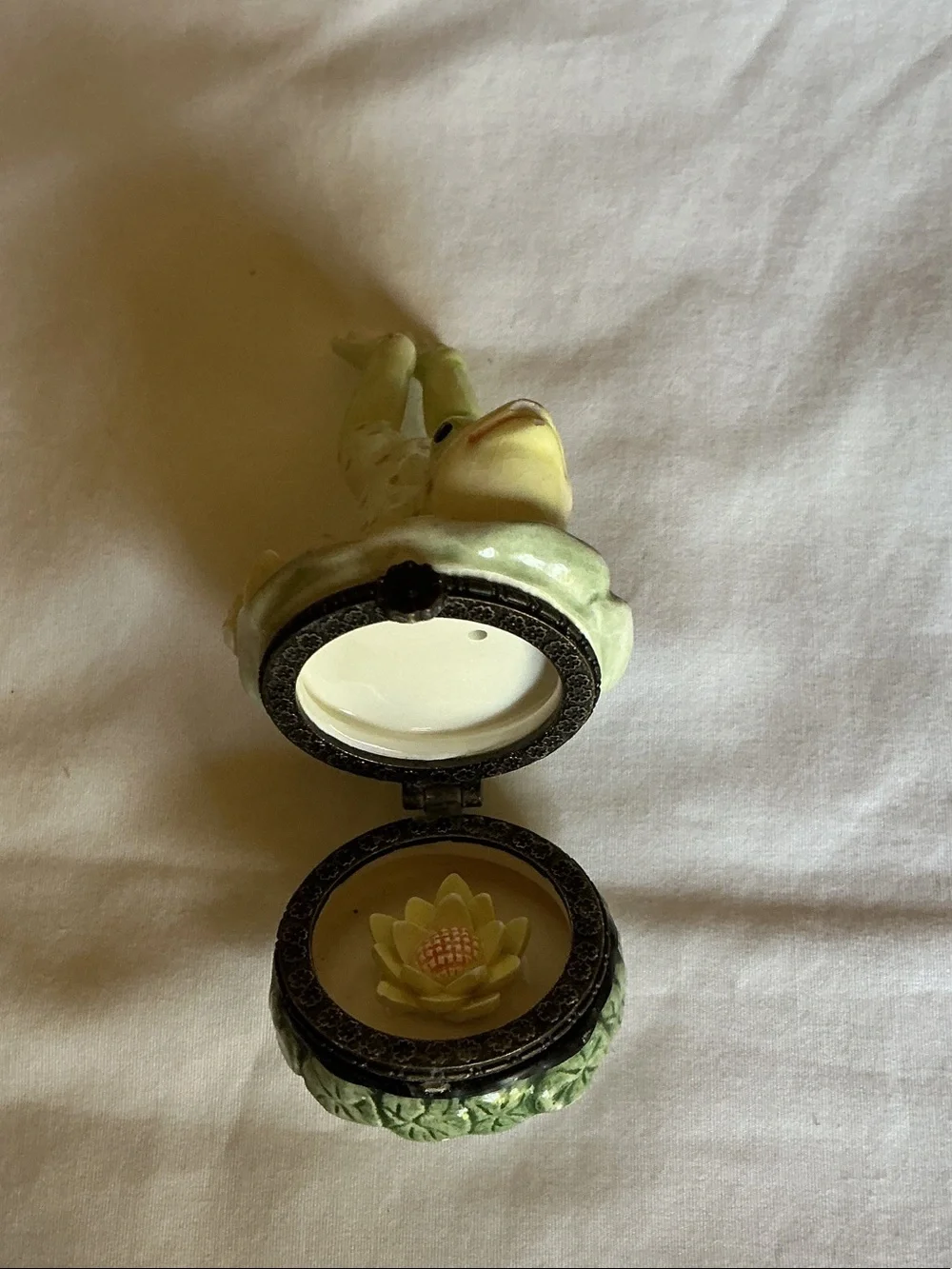 Mud Pie Green Ceramic Frog Trinket Dish